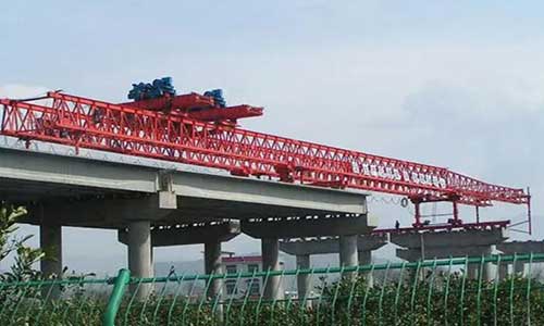 內(nèi)蒙古包頭架橋機(jī)廠家具有路橋工程隊(duì)